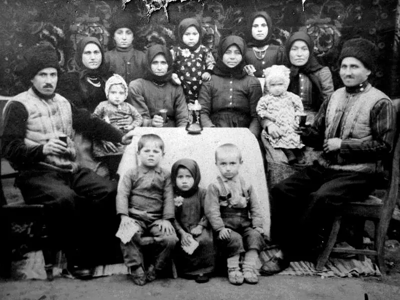 A Gagauz family in a photo from 1903
